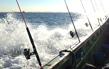 ゴムボートで 釣り を始めよう 入門編 ネオネットマリン