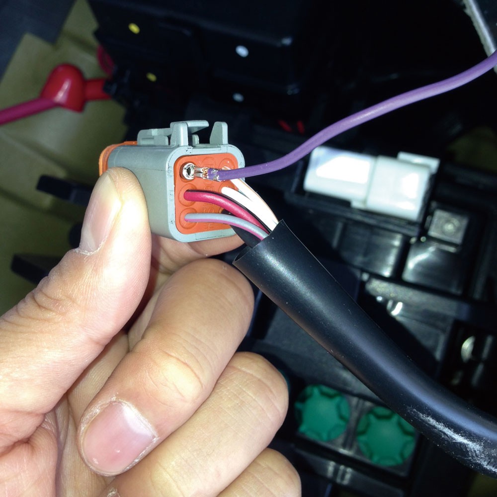 �ѡ��ץ�饤��򥨥󥸥�롼������̤����Хåƥ꡼���ˤ���BUDS�ݡ��Ȥζ����Ƥ���6�֤˺������ߤޤ���